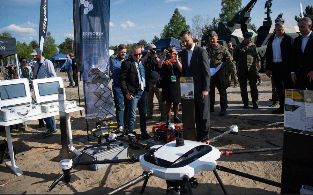 Wicepremier i Minister Obrony Narodowej zapoznał się z dronami Spartaqs Group
